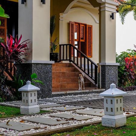 Villa Mata Hari Panji Екстериор снимка