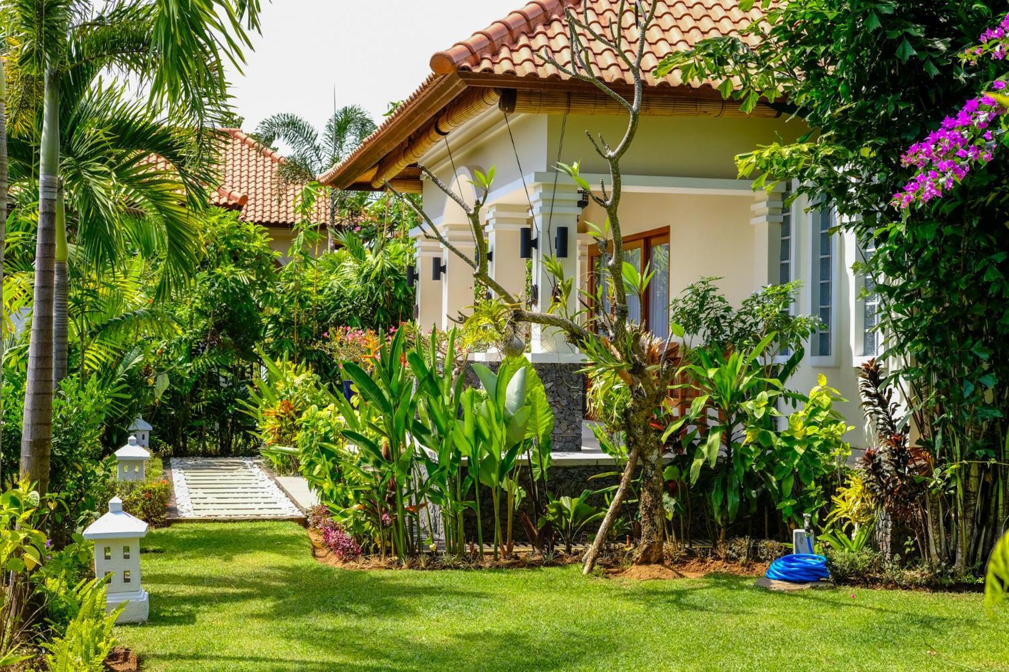 Villa Mata Hari Panji Екстериор снимка
